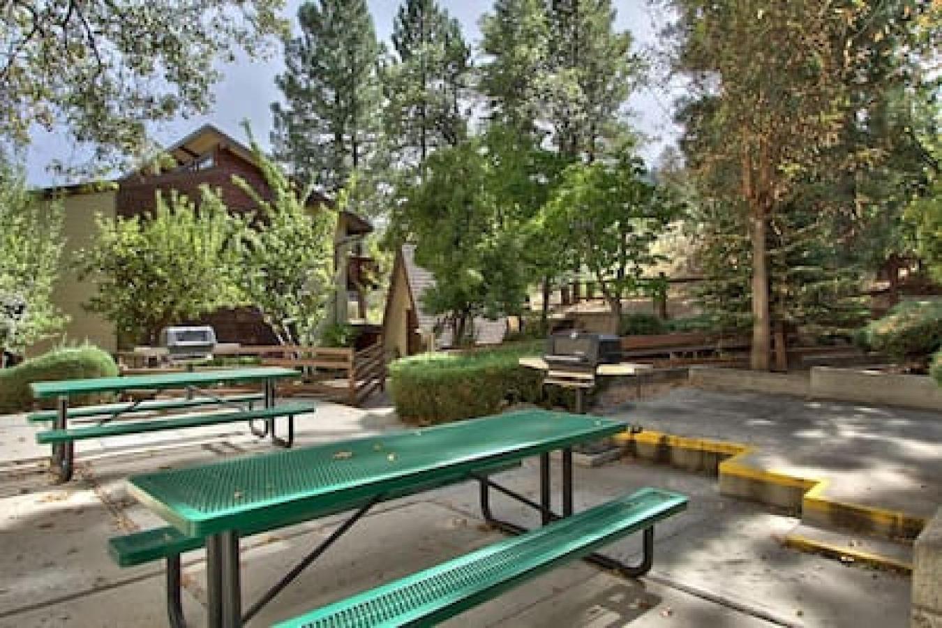 Big Bear Owls Nest With Spa - Ski-In Ski-Out Villa Big Bear Lake Exterior photo